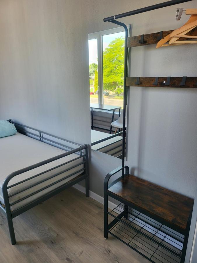 Rooms4Rest Wiertnicza - Private Rooms For Tourists - Atr Consulting Sp, Z O,O, Warsaw Exterior photo