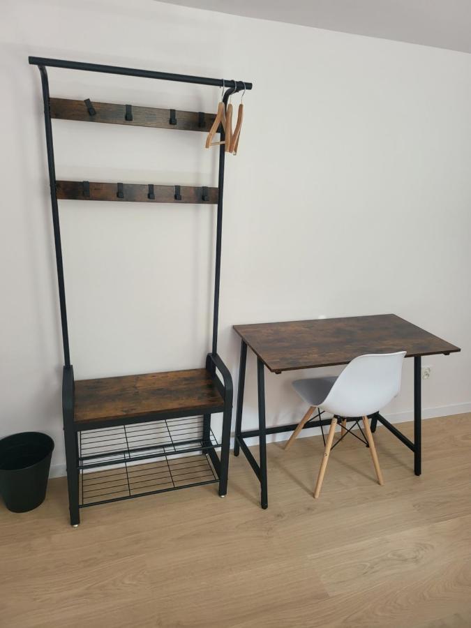 Rooms4Rest Wiertnicza - Private Rooms For Tourists - Atr Consulting Sp, Z O,O, Warsaw Exterior photo