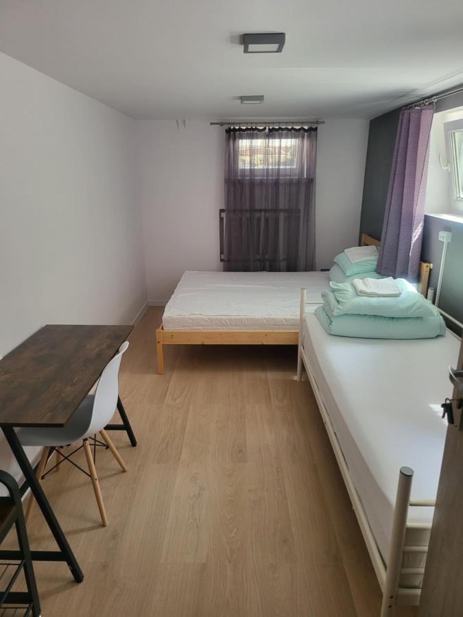 Rooms4Rest Wiertnicza - Private Rooms For Tourists - Atr Consulting Sp, Z O,O, Warsaw Exterior photo